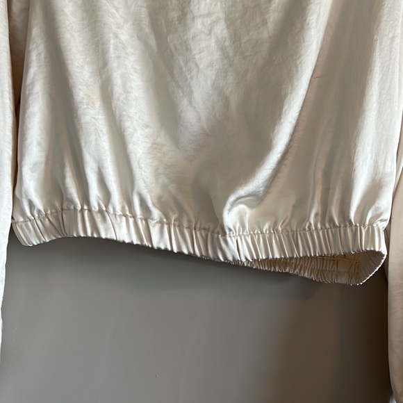 Express satin ivory swan top blouse - Picture 2 of 4